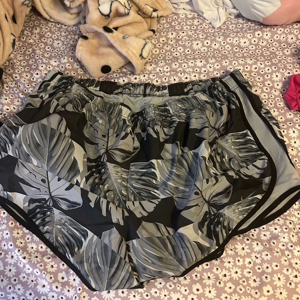 nike tempo shorts